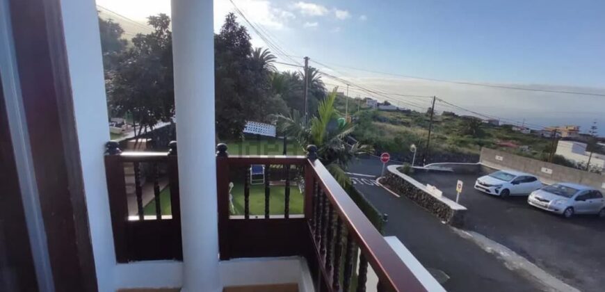 Piso en venta en Calle Malnombre