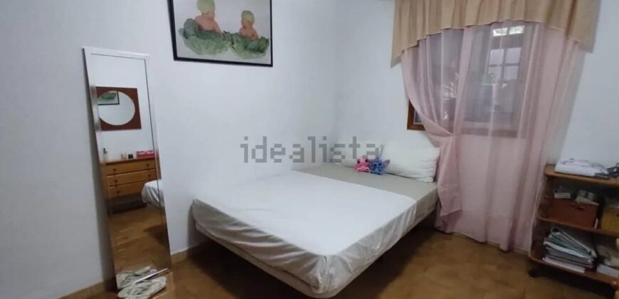 Piso en venta en Calle Malnombre