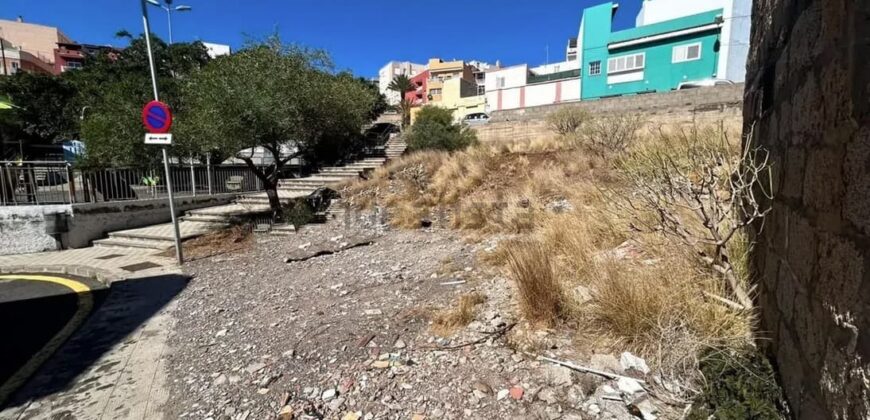Terreno en venta en Calle Trepadora