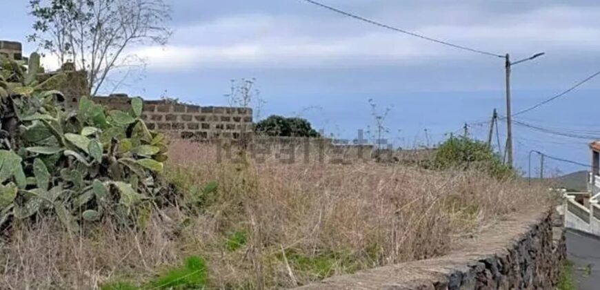 Terreno en venta en Calle la Carrera