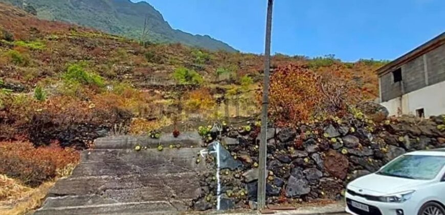 Terreno en venta en Calle la Carrera